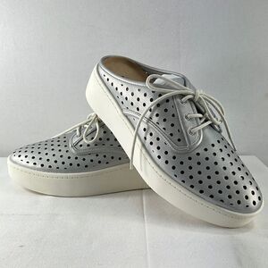 Anne Klein Tricia Slip-On Sneaker Silver size 9.5 M